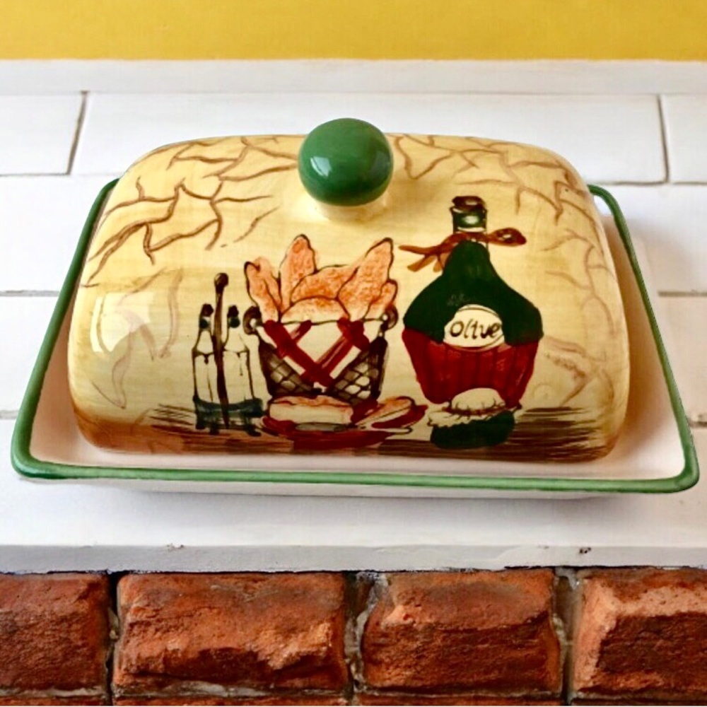 Ceramic Butter Dish with Cover Design on Lid
